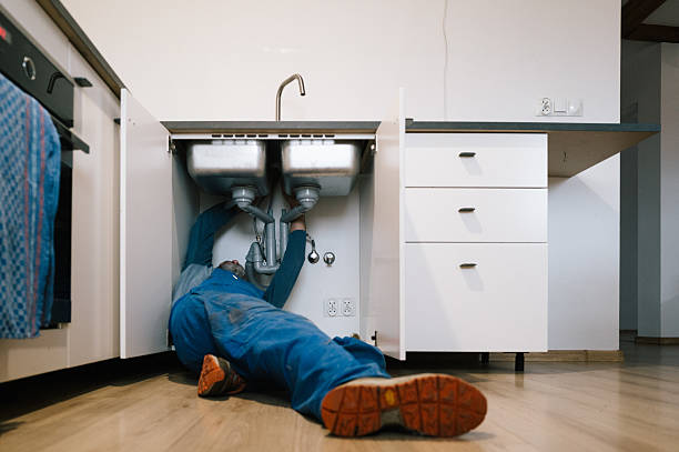 Professional Leak Detection technician working in Vest, KY